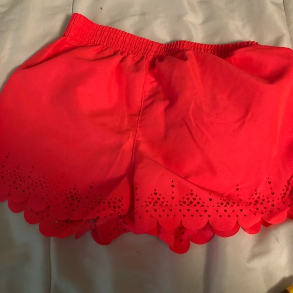 Clothes - Picture 7 of 8